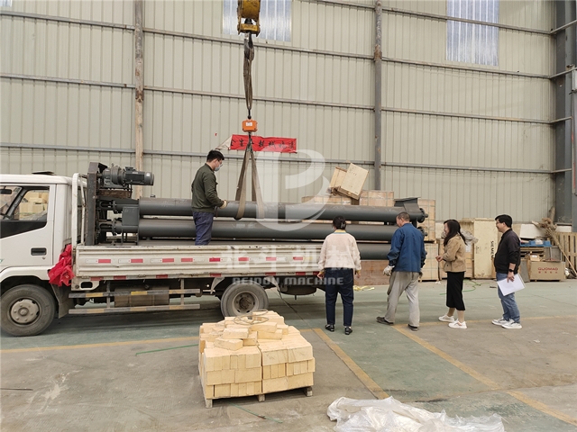 蜜桃视频APP在线观看機械冷炭機得到客戶認可,裝車發往濟源