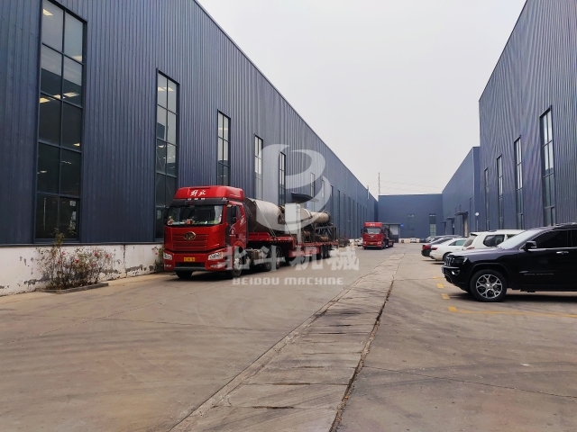 先進的幹餾臥式蜜桃成人影院免费线路二即將啟程發往洛陽
